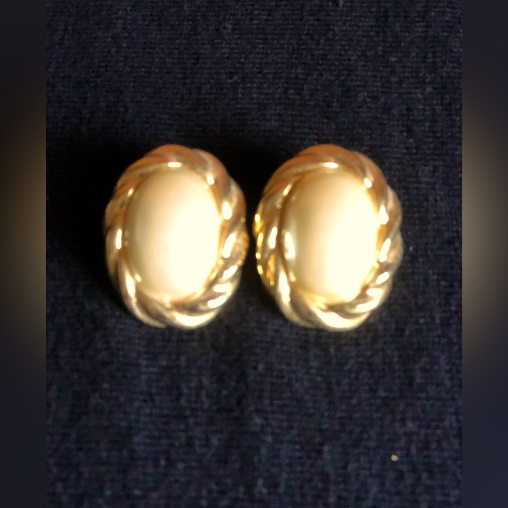 Pearl button earrings